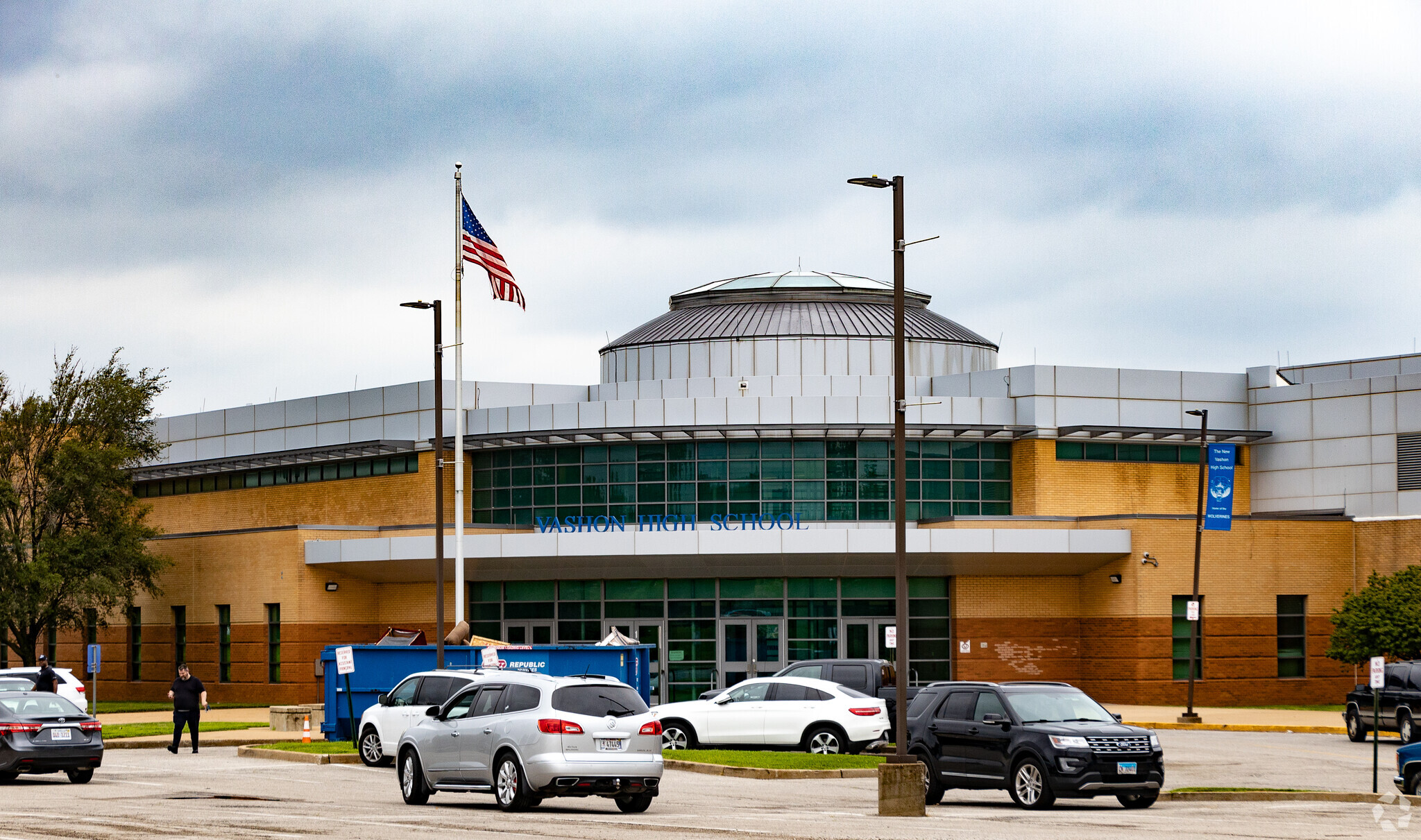 Vashon High School in the nearby neighborhood